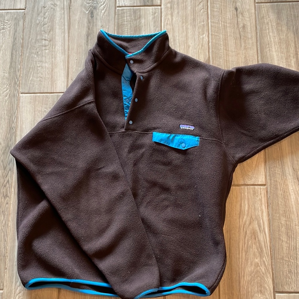 Never worn Patagonia Synchillq fleece pullover
